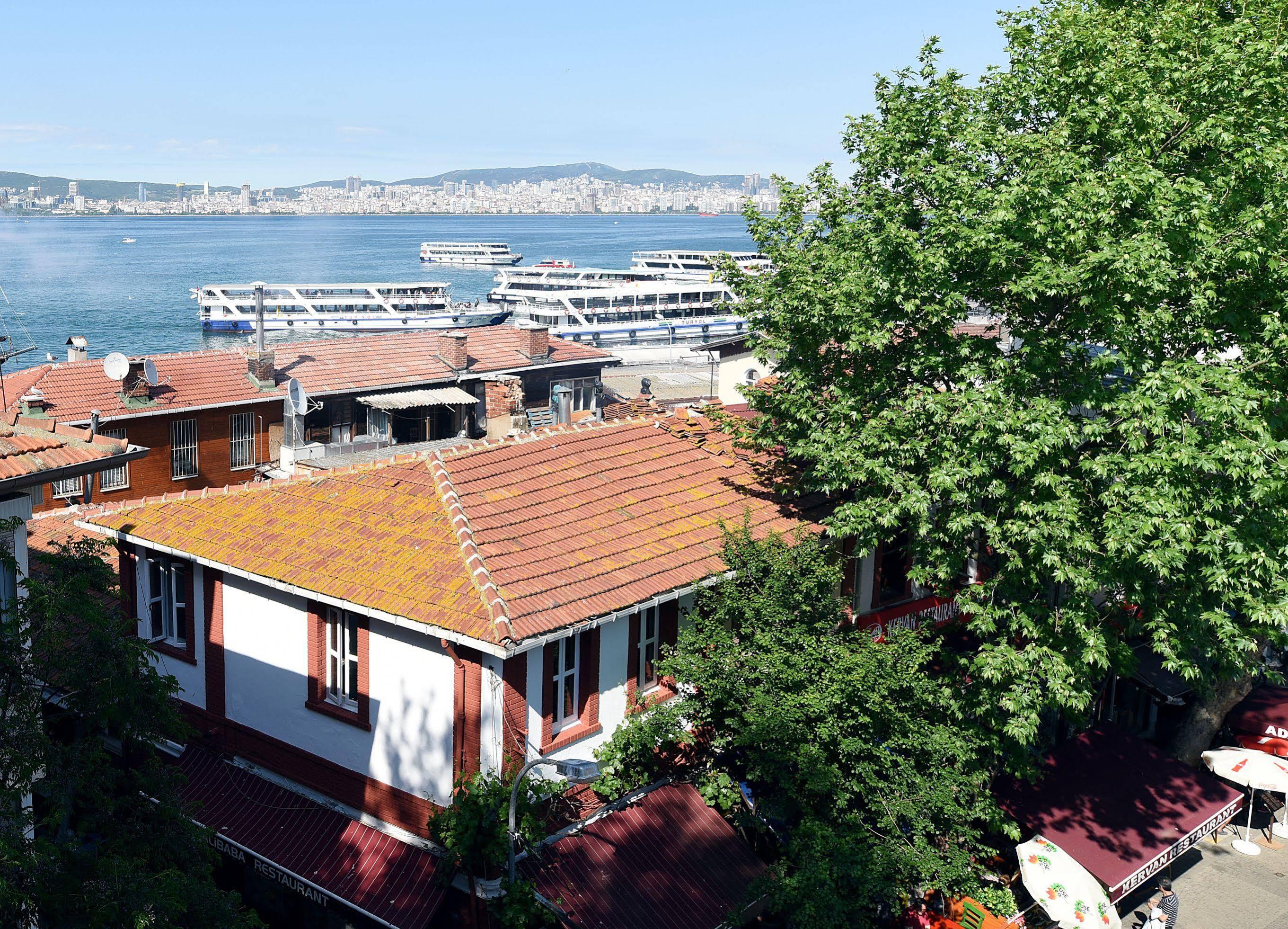 Marine House Boutique Hotel Adalar Ngoại thất bức ảnh