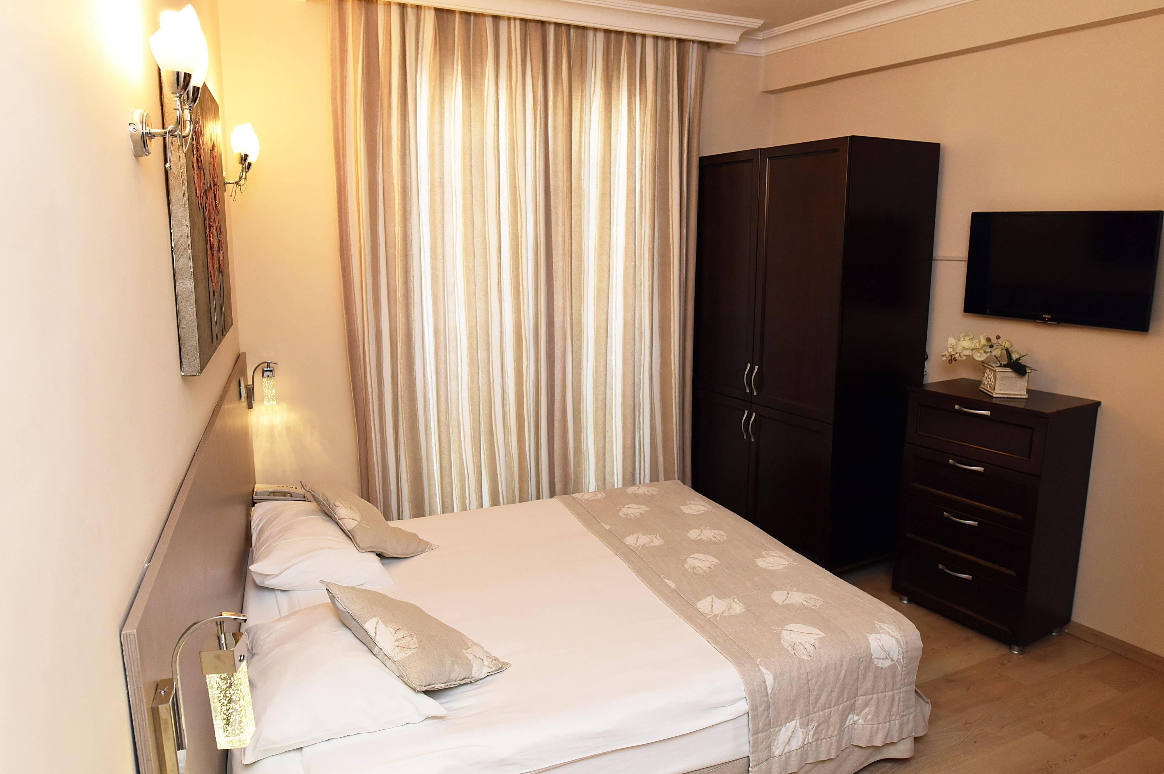Marine House Boutique Hotel Adalar Ngoại thất bức ảnh