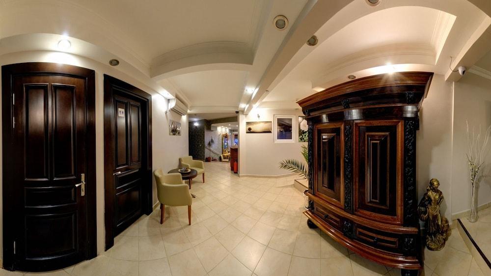 Marine House Boutique Hotel Adalar Ngoại thất bức ảnh